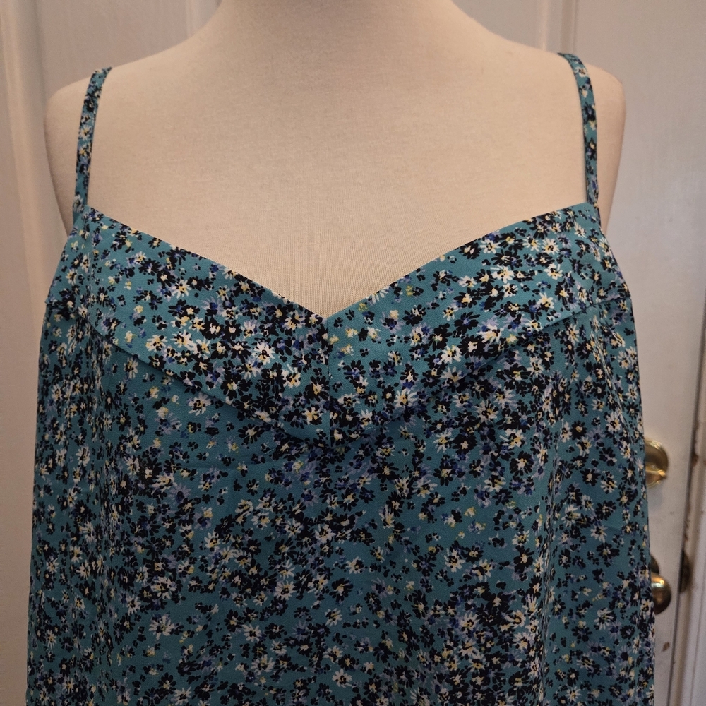 Torrid Green Tank Top Boho Prairie Beach Beachy Plus Size Sleeveless Floral 2X 2